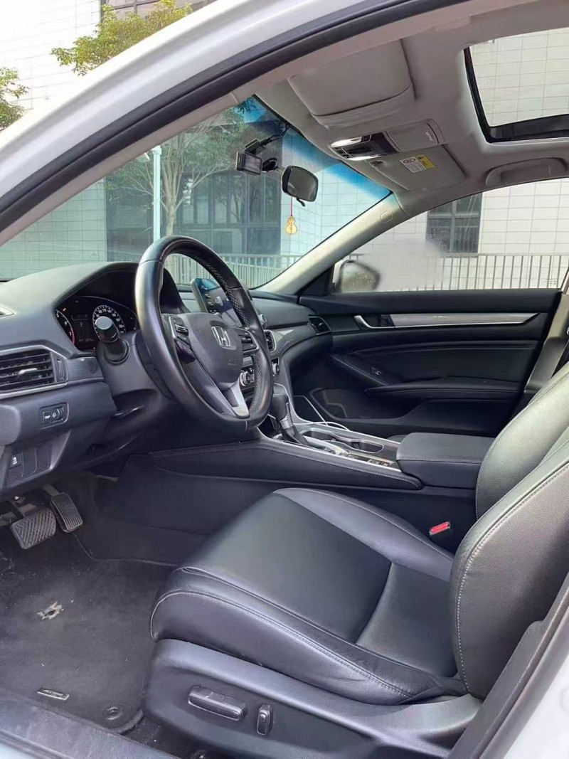 佛山21年本田雅阁4