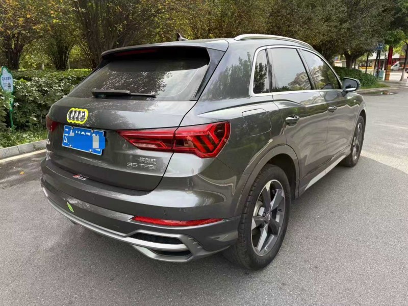 楚雄20年奥迪Q36