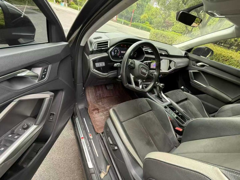 楚雄20年奥迪Q39