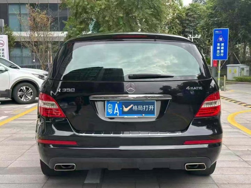 深圳12年奔驰R9