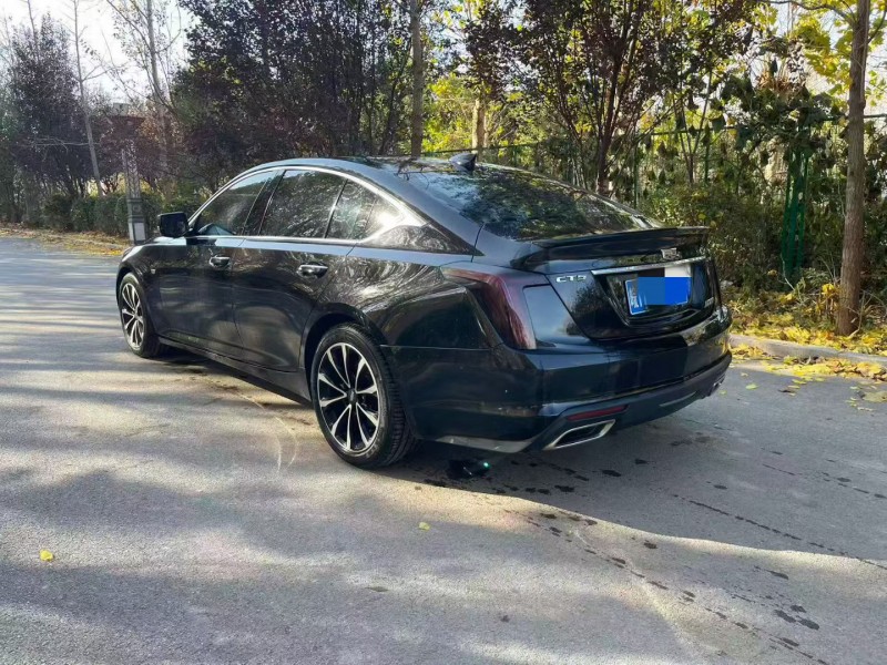 济宁21年凯迪拉克CT58