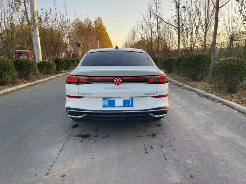 济宁23年大众凌渡9