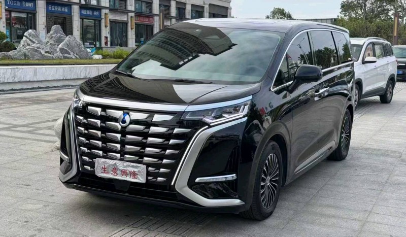 阳江23年腾势D92