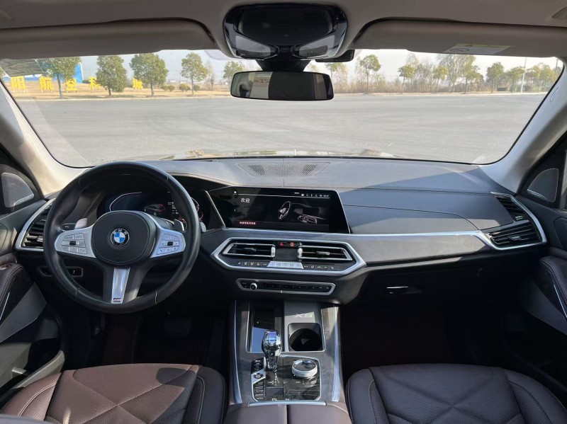 盐城23年宝马X57