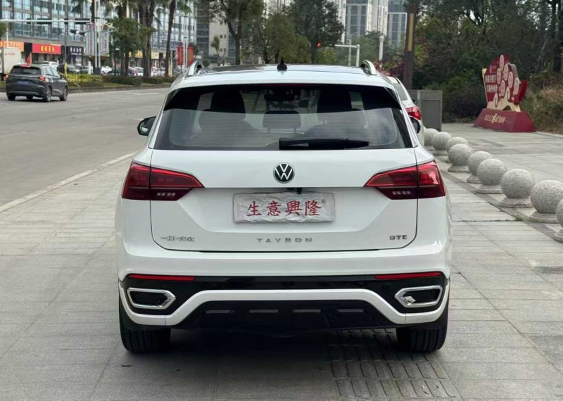 阳江20年大众探岳8