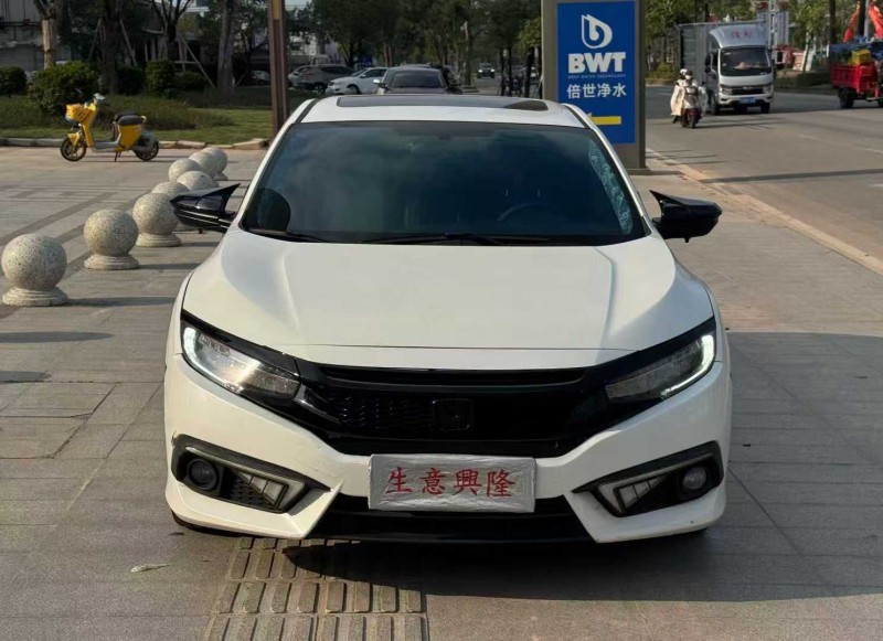 阳江16年本田思域1