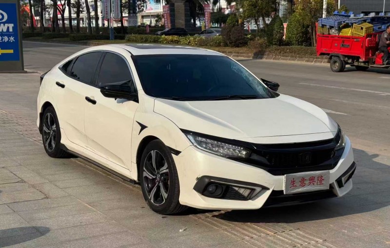阳江16年本田思域2