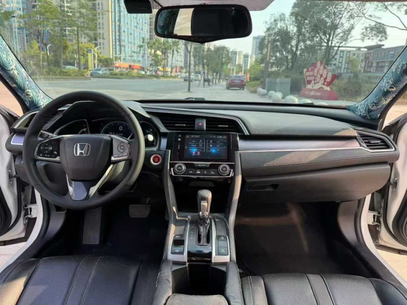 阳江16年本田思域4