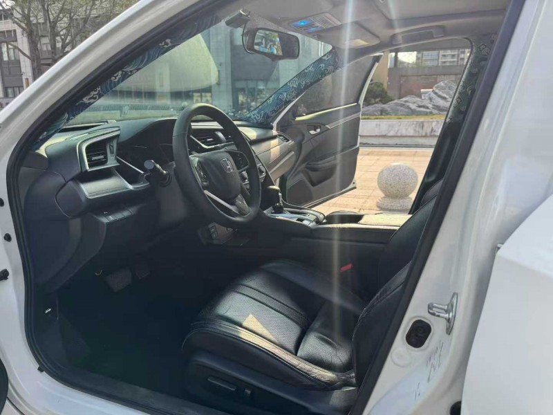 阳江16年本田思域5