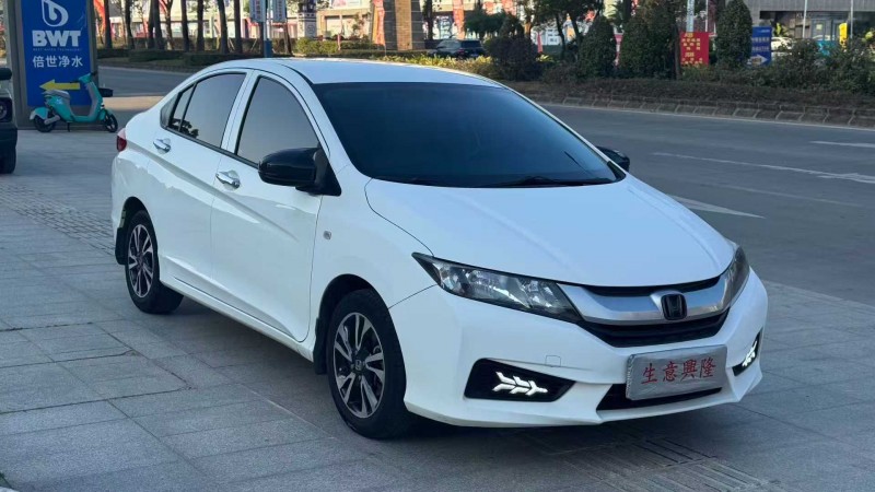 阳江18年本田锋范2