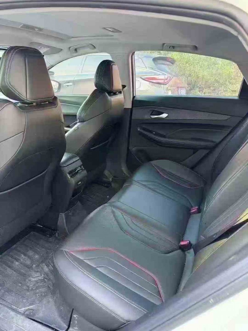 江门23年吉利缤瑞5