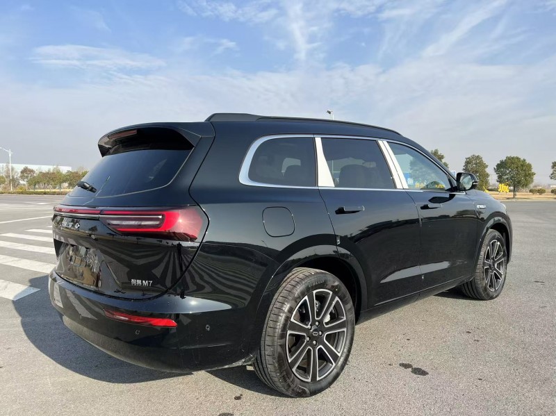 盐城25年华为智选问界8