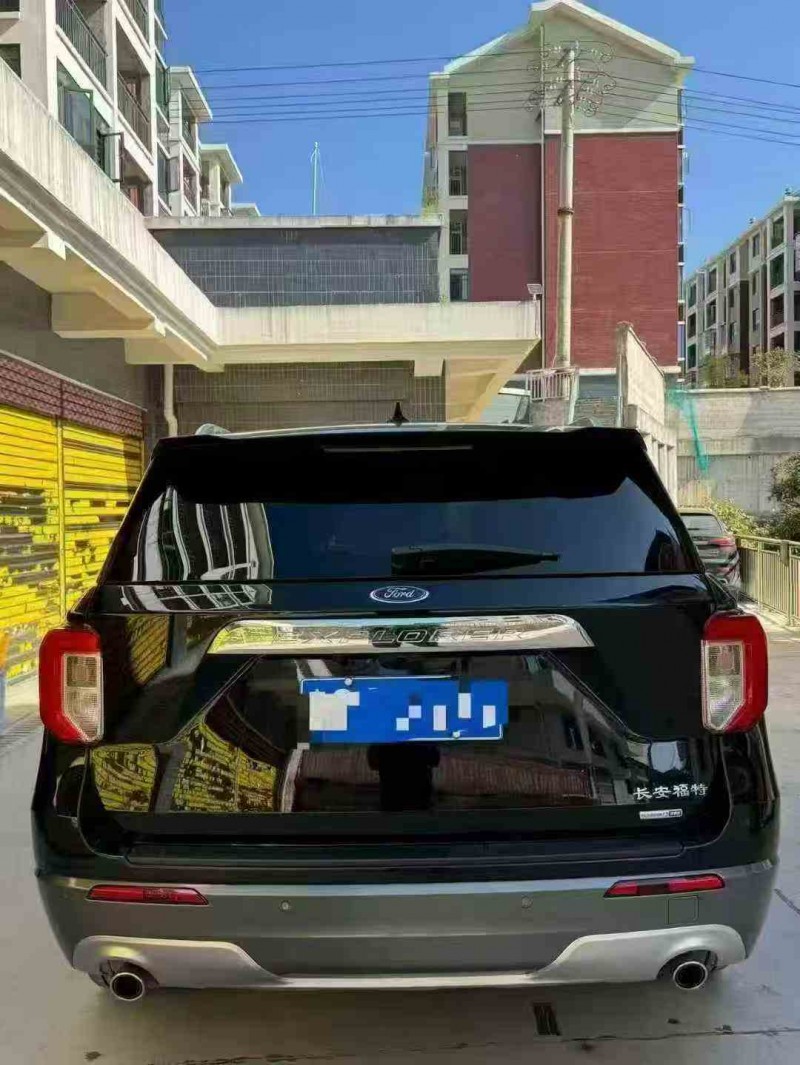 常德21年福特探险者8