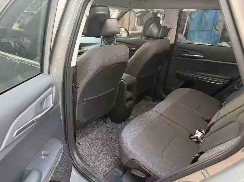 钦州25年起亚EV56