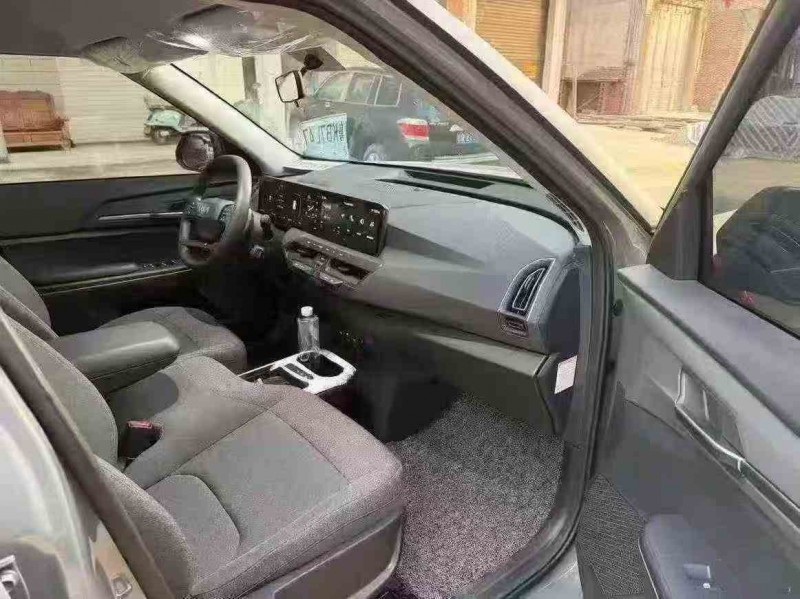 钦州25年起亚EV57