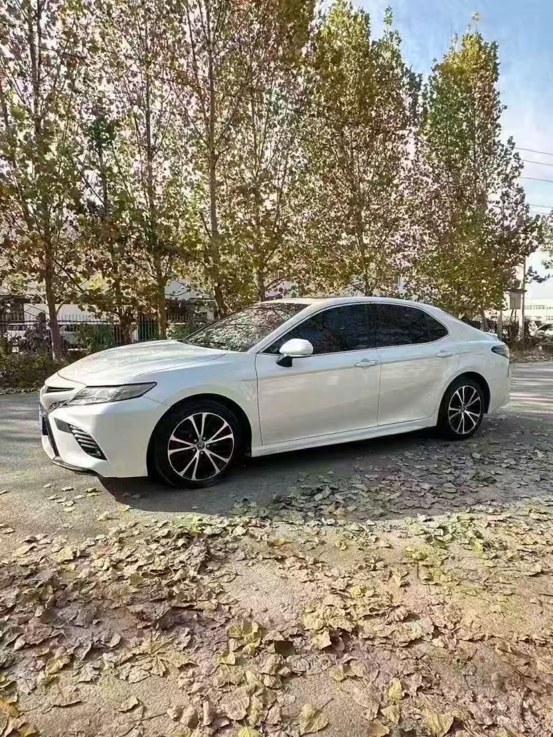 菏泽19年丰田凯美瑞2