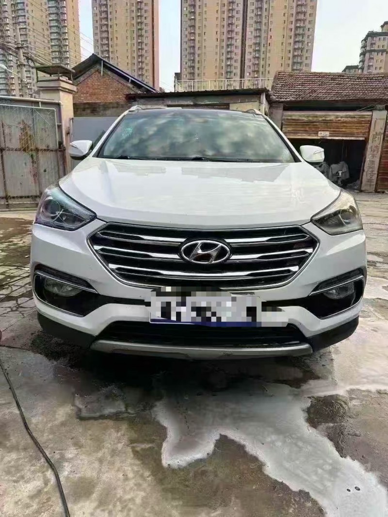 菏泽19年现代新胜达1