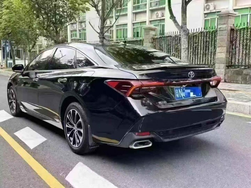 东莞23年丰田亚洲龙8