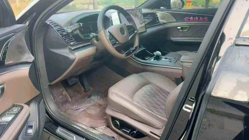 常德23年比亚迪汉DM4