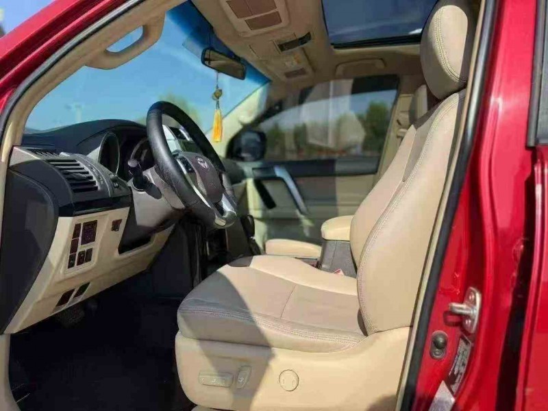 汉中17年丰田普拉多3