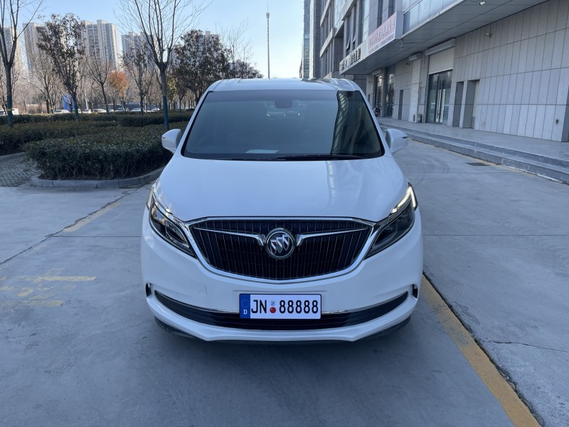 济宁18年别克GL81