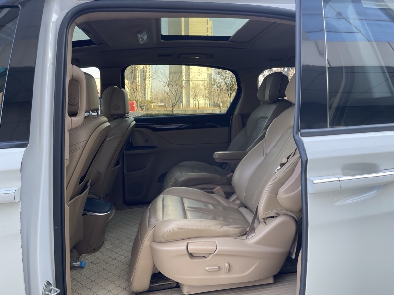 济宁18年别克GL85