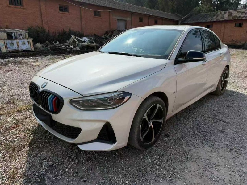 楚雄21年宝马1系2