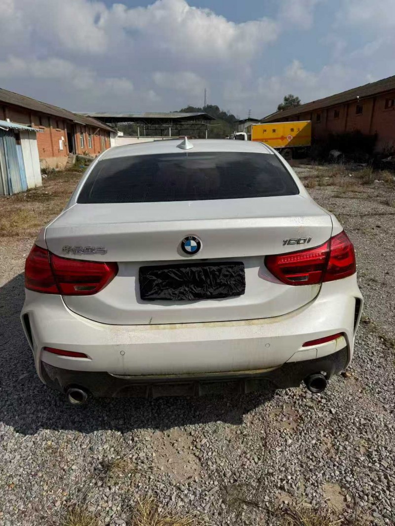 楚雄21年宝马1系4