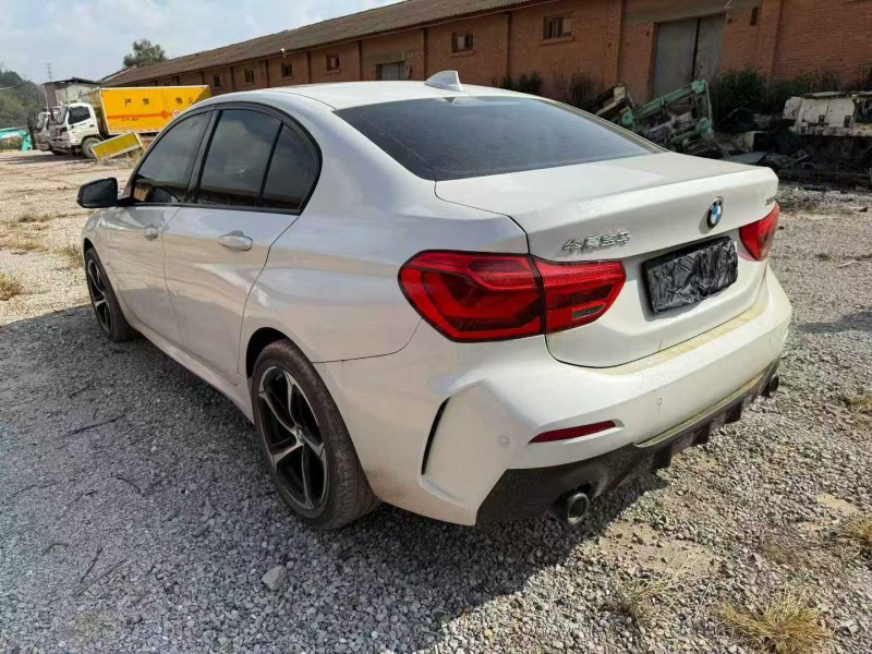 楚雄21年宝马1系6