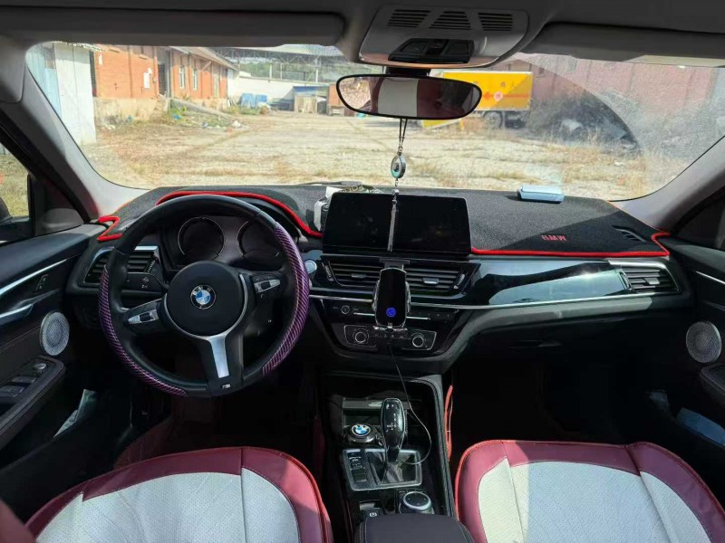 楚雄21年宝马1系8