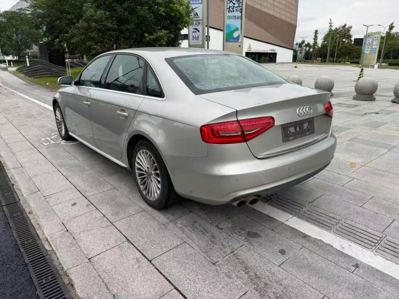 杭州15年奥迪A4L8