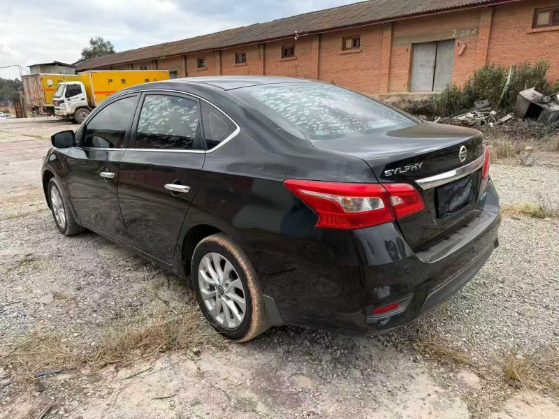 楚雄18年日产轩逸6