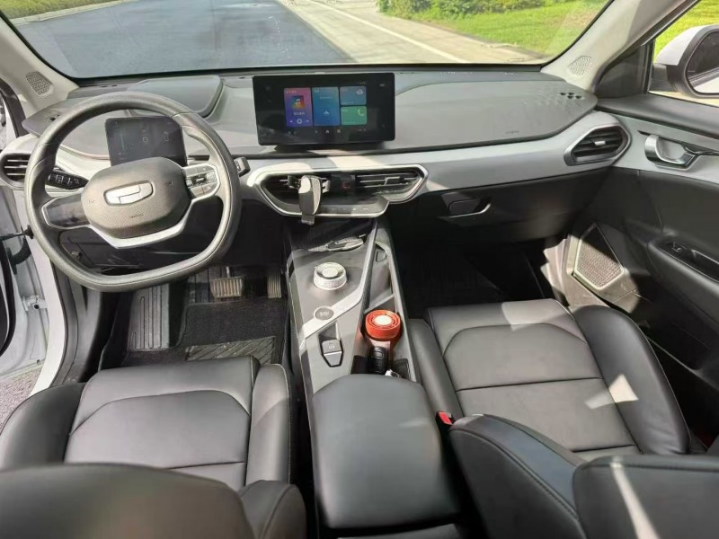 杭州24年吉利几何6