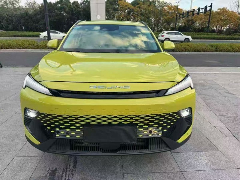 杭州23年北汽制造魔方1