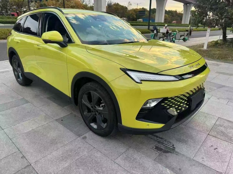 杭州23年北汽制造魔方3