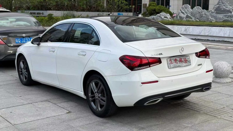 阳江19年奔驰A7