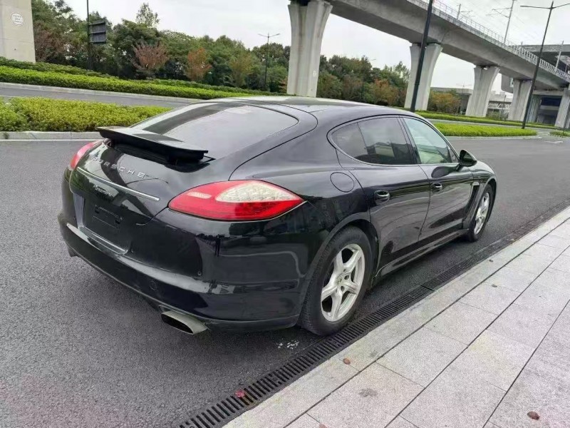 杭州13年保时捷帕拉梅拉7