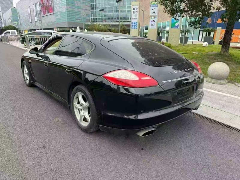 杭州13年保时捷帕拉梅拉9