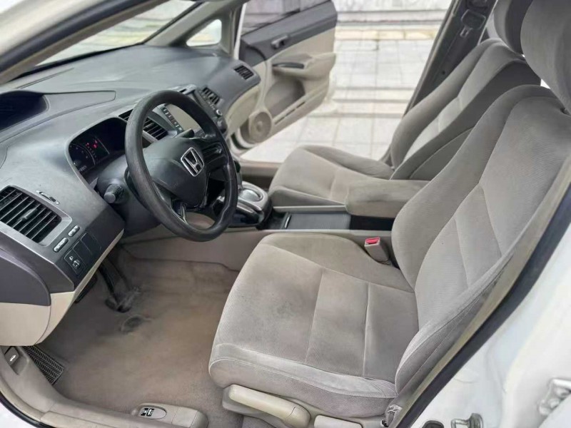 阳江13年本田思铭5