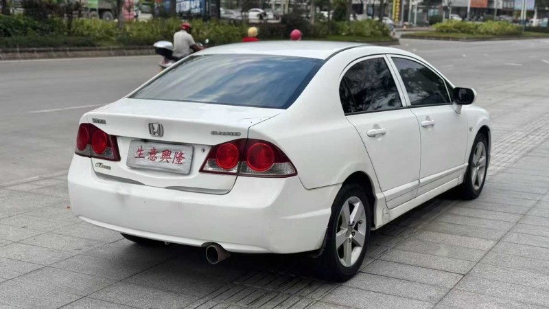 阳江13年本田思铭9
