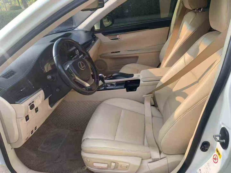 江门14年雷克萨斯ES5