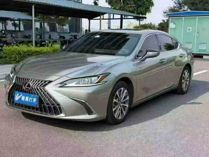 江门23年雷克萨斯ES2