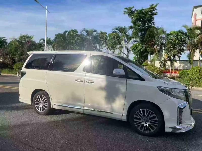 江门12年丰田埃尔法2