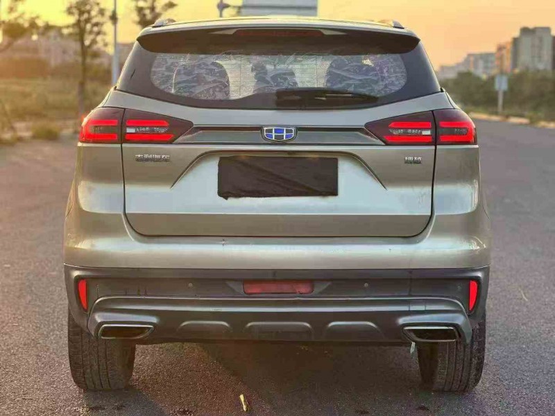 珠海19年吉利博越9