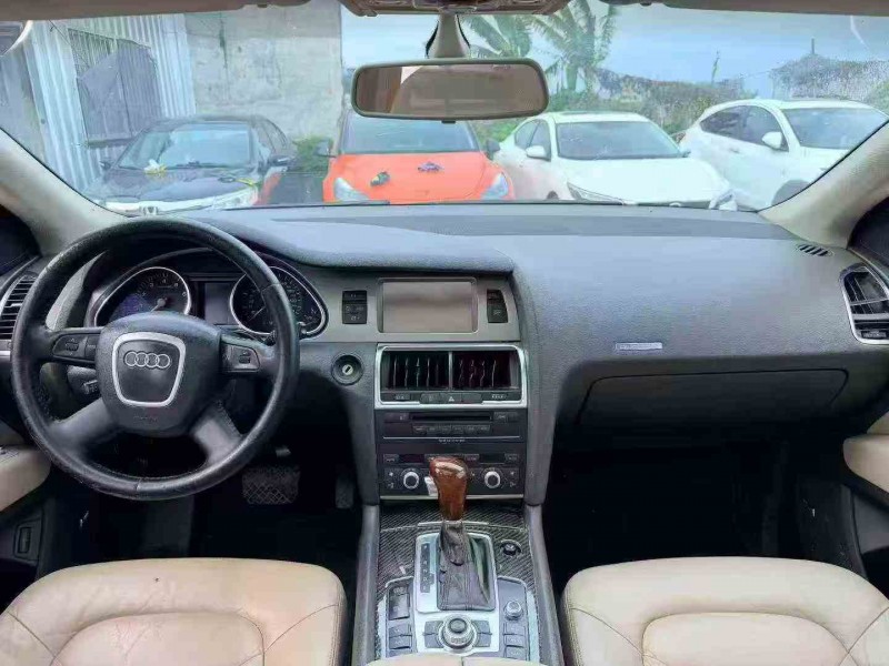 江门09年奥迪Q75