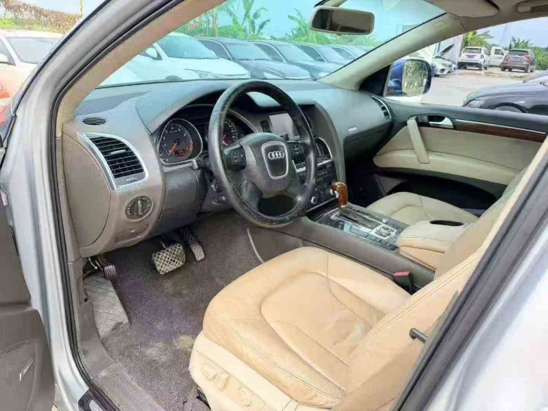 江门09年奥迪Q76