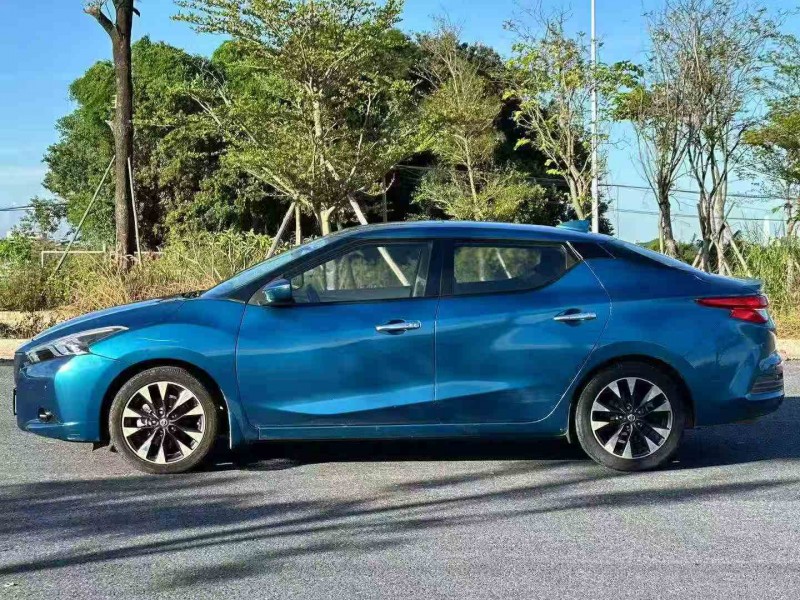 江门16年日产蓝鸟3