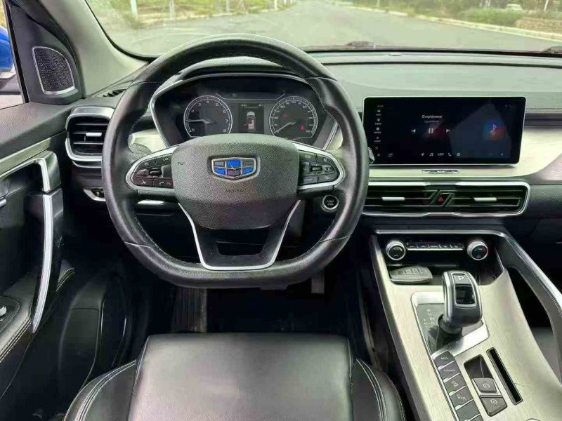 汕头19年吉利缤越4