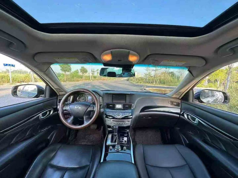 江门18年英菲尼迪Q703