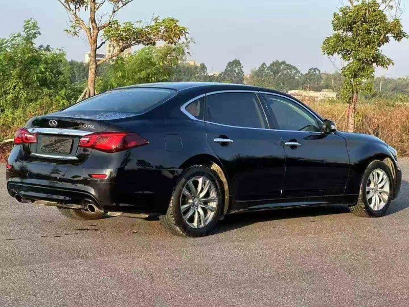 江门18年英菲尼迪Q708